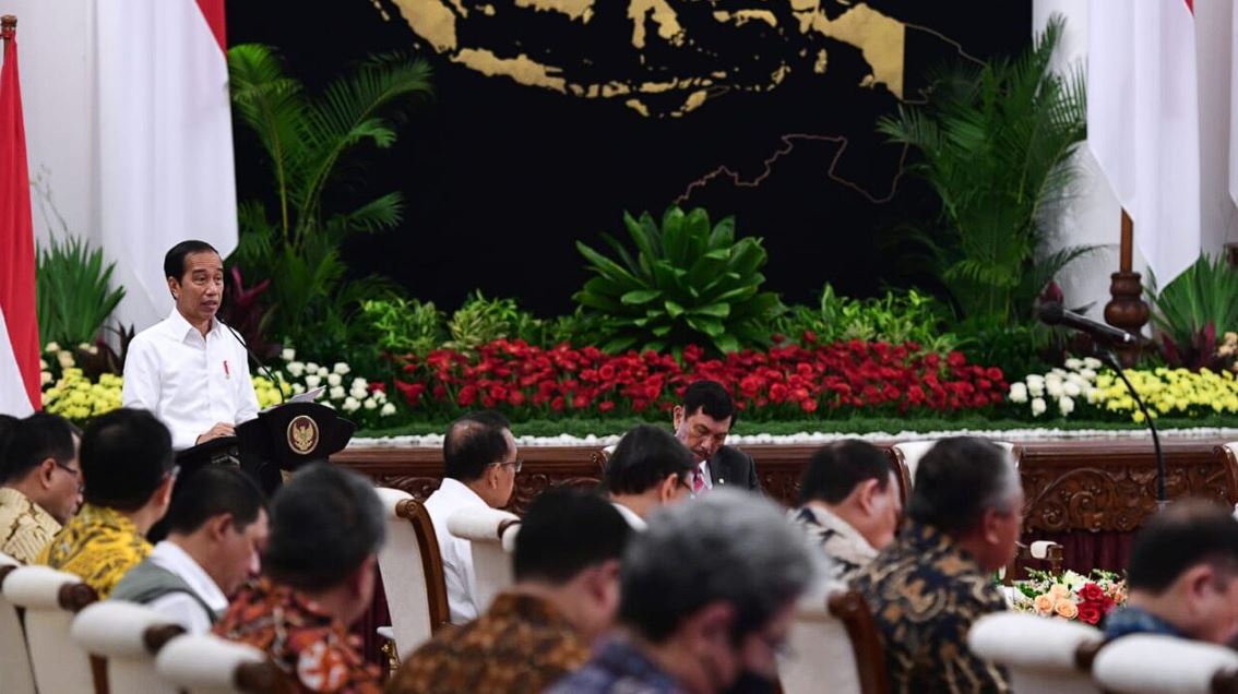 Presiden Jokowi Ingatkan Jajaran Tetap Waspada Terhadap Potensi Krisis