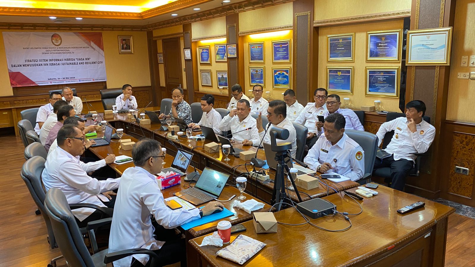 Rapat Pokjasus Hari Pertama Bandep Infolahta: Strategi Siaga IKN untuk Ibu Kota Negara Berkelanjutan