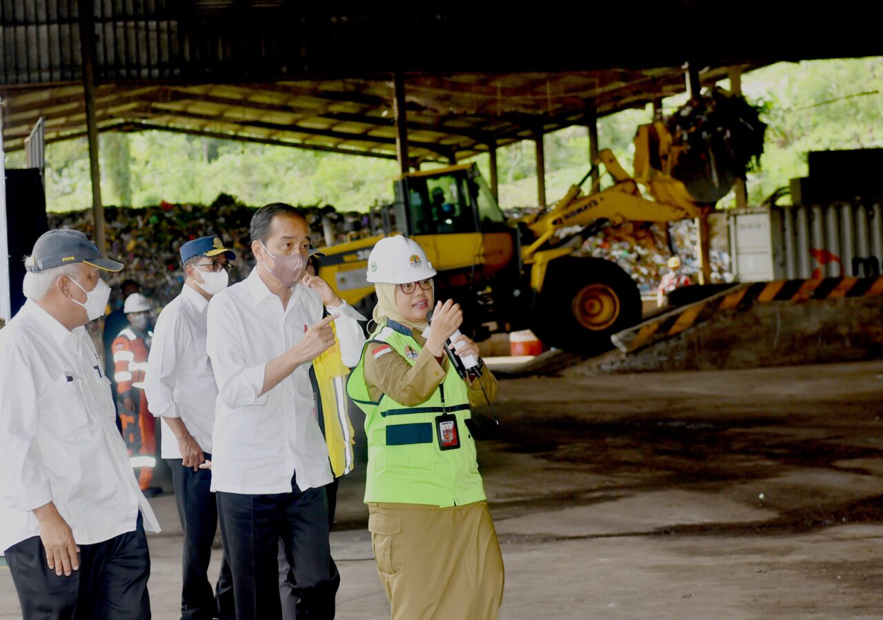 Kunjungi TPST RDF Cilacap, Presiden Cek Proses Pengolahan Sampah