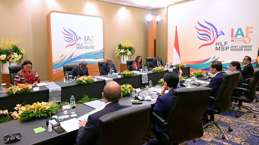 Presiden Jokowi Gelar Pertemuan Bilateral dengan Pemimpin Negara-Negara Afrika di Bali