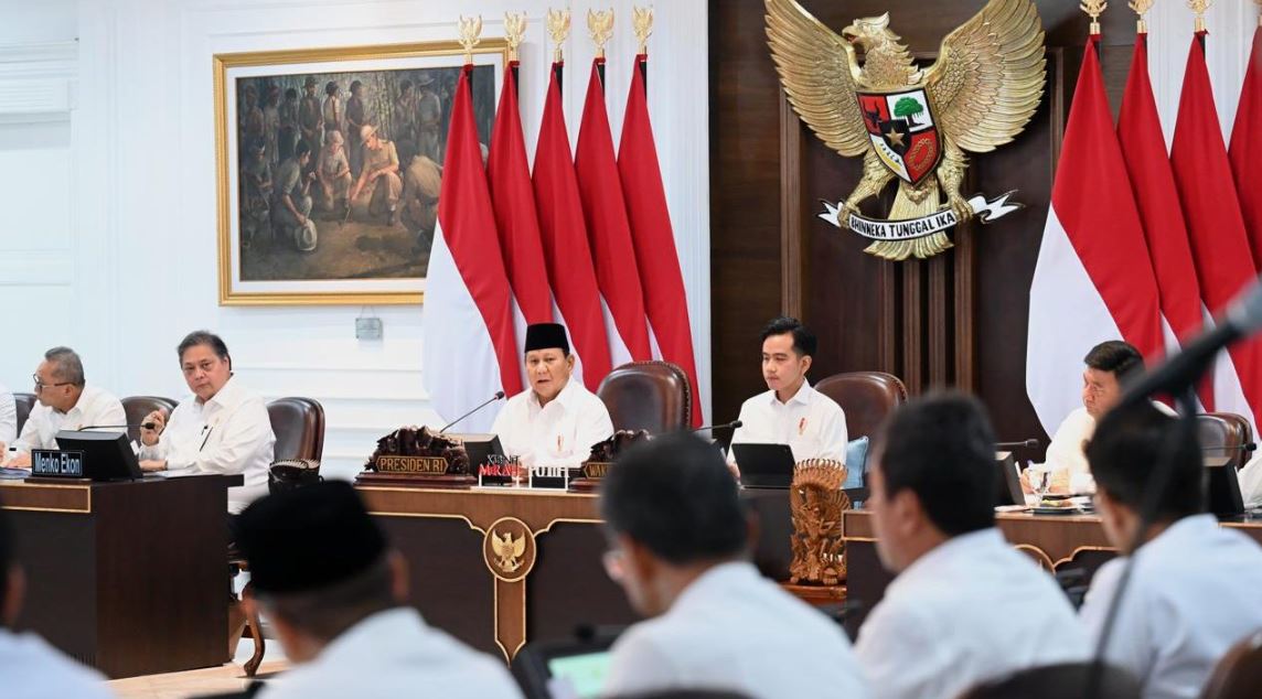 Presiden Prabowo Subianto Apresiasi Kinerja Kabinet Merah Putih dalam Sidang Kabinet Paripurna