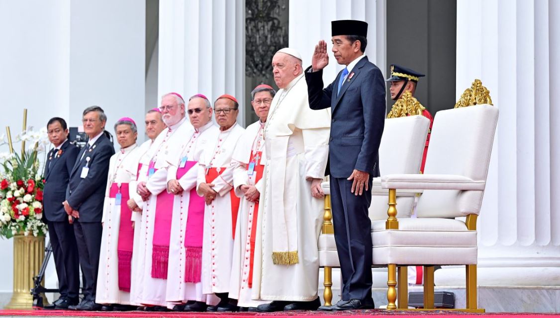 Presiden Jokowi Sambut Kunjungan Kenegaraan Sri Paus Fransiskus di Istana Merdeka, Serukan Toleransi dan Perdamaian