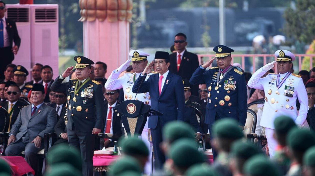 Presiden Jokowi Pimpin Upacara Peringatan HUT Ke-78 TNI