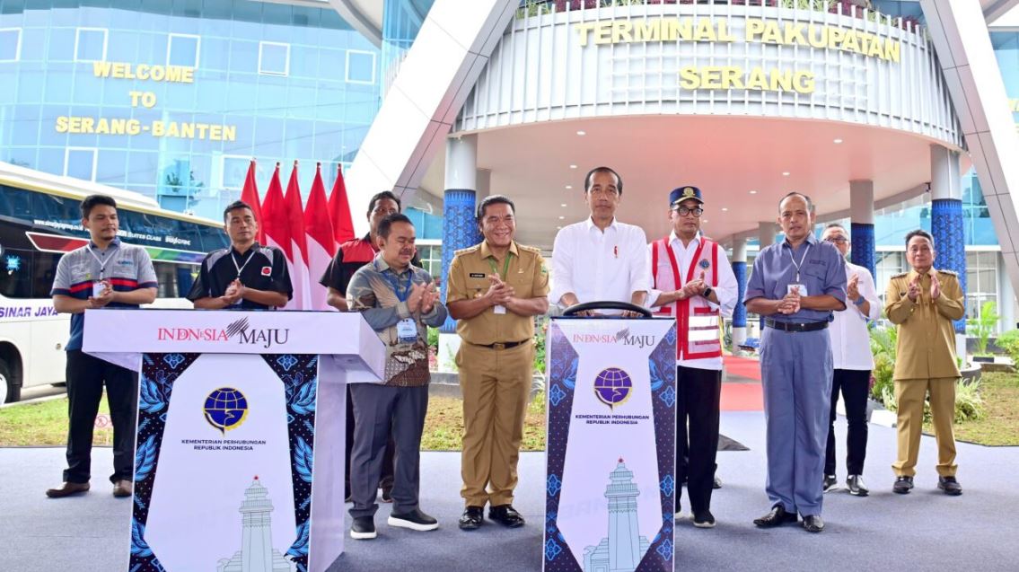 Presiden Jokowi Resmikan Terminal Pakupatan Tipe A di Kota Serang