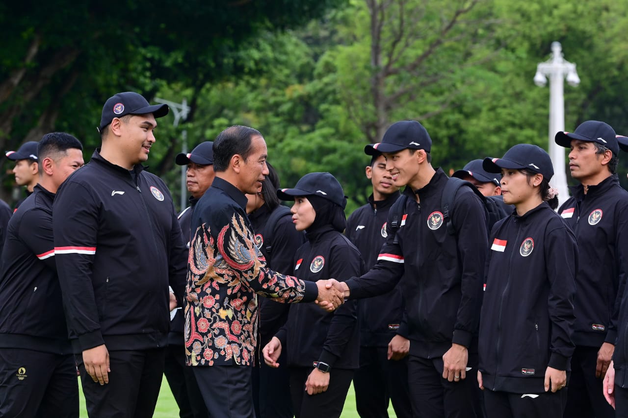 Lepas Kontingen ke Olimpiade 2024, Presiden Jokowi: Harumkan Nama Indonesia di Mata Dunia