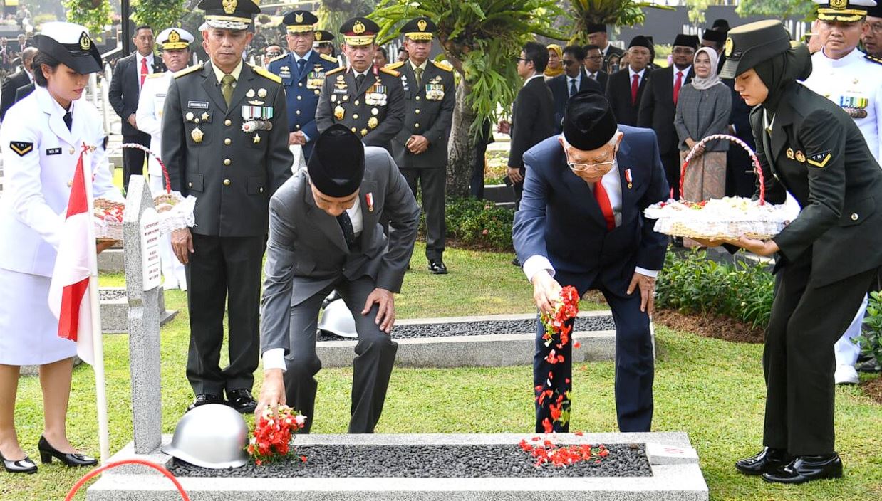 Hari Pahlawan Tahun 2023, Presiden Jokowi Pimpin Upacara Ziarah Nasional di TMP Kalibata