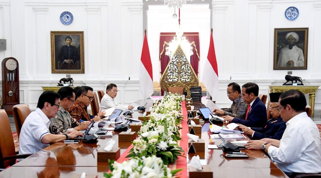 Presiden Jokowi Gelar Rapat Terbatas Terkait RUU ASN