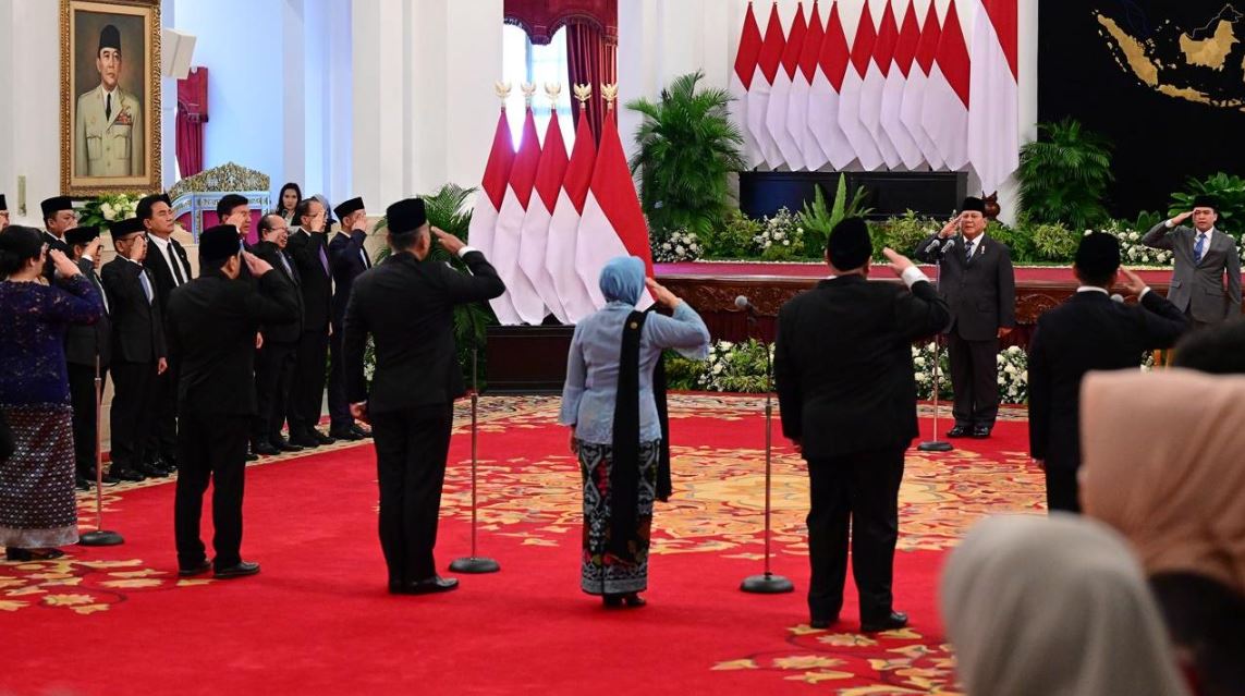 Presiden Prabowo Lantik Mendiktisaintek, Kepala BPKP, BPS, dan BSSN di Istana Negara