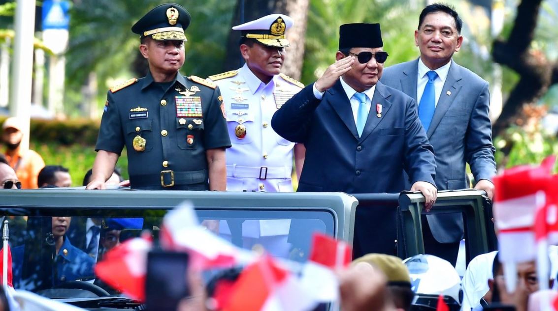 Presiden Prabowo Subianto Hadiri Upacara Penerimaan dan Penyerahan Memorandum Menteri Pertahanan RI