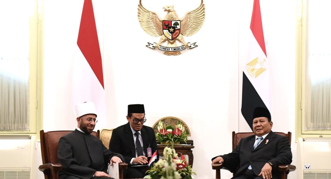 Presiden Prabowo Subianto Terima Kunjungan Utusan Khusus Persatuan Emirat Arab dan Mesir di Istana Merdeka